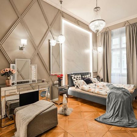 Dali Wenceslas Square Apartment Πράγα Εξωτερικό φωτογραφία