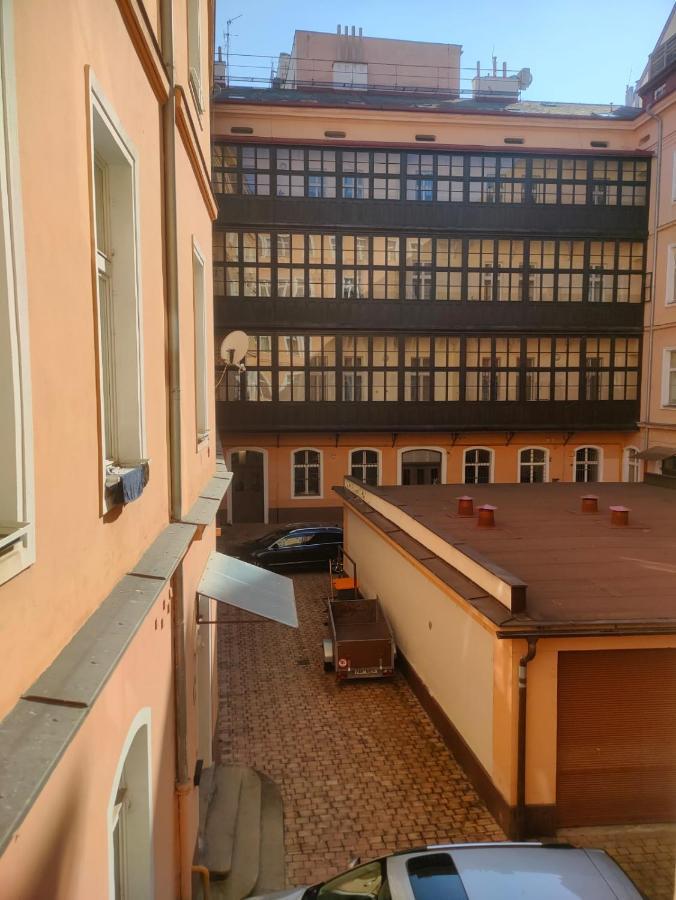Dali Wenceslas Square Apartment Πράγα Εξωτερικό φωτογραφία