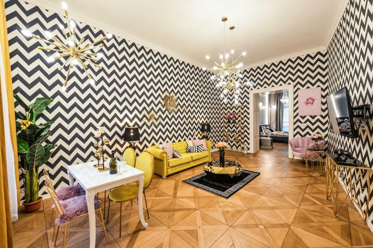 Dali Wenceslas Square Apartment Πράγα Εξωτερικό φωτογραφία