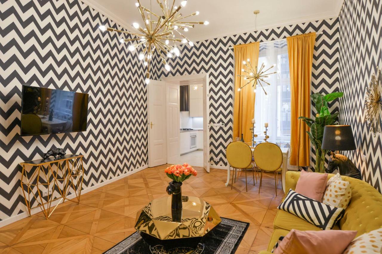 Dali Wenceslas Square Apartment Πράγα Εξωτερικό φωτογραφία