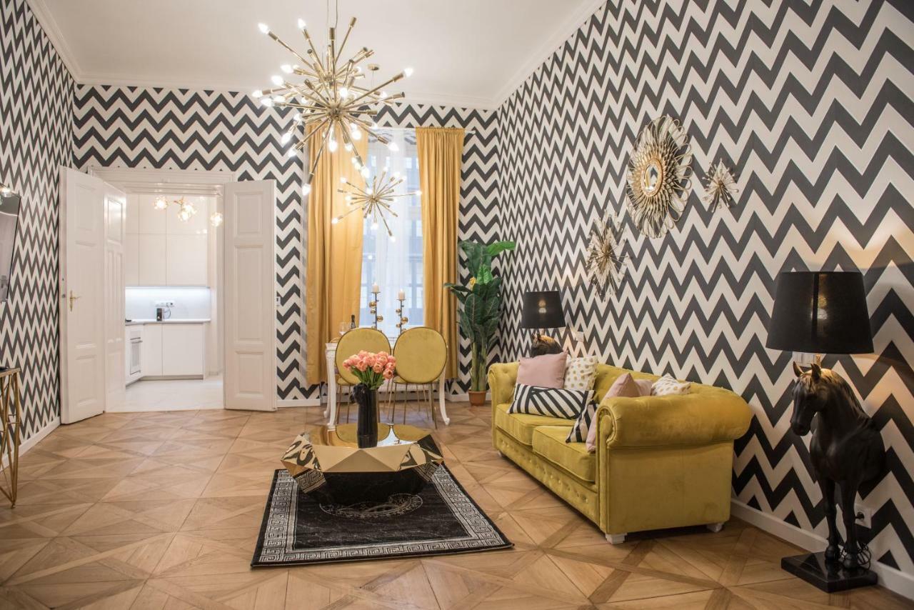 Dali Wenceslas Square Apartment Πράγα Εξωτερικό φωτογραφία