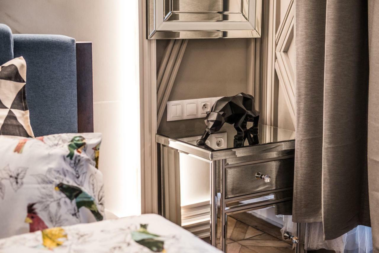 Dali Wenceslas Square Apartment Πράγα Εξωτερικό φωτογραφία