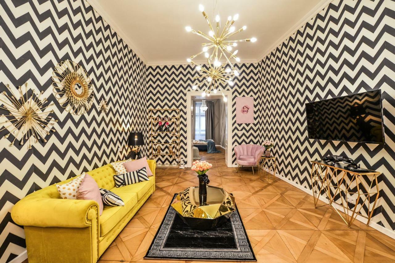 Dali Wenceslas Square Apartment Πράγα Εξωτερικό φωτογραφία
